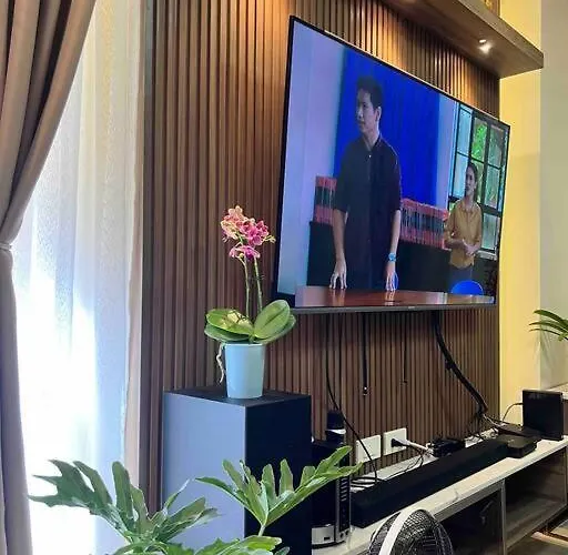 Penthouse Unit Near Airport Naia